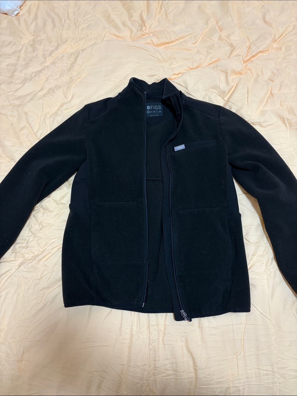 figs on-shift fleece jacket